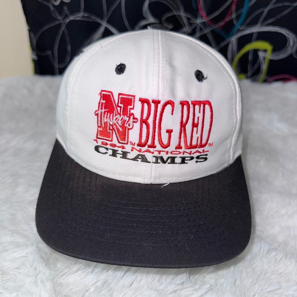 The Game Hat Mens OSFA White Excellent Nebraska Huskers 1994 National Champ 90s